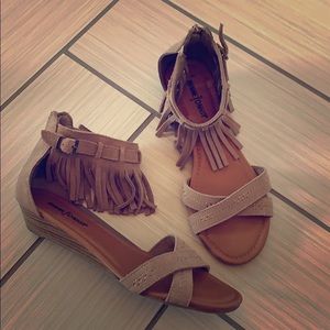 Minnetonka Sandals